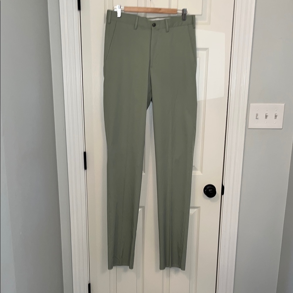 Slim Fit Men's Dress Pants in Olive Green